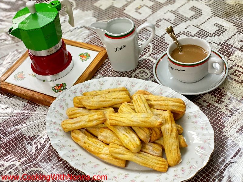 Nonna Romana’s Caffe` Latte Cookies