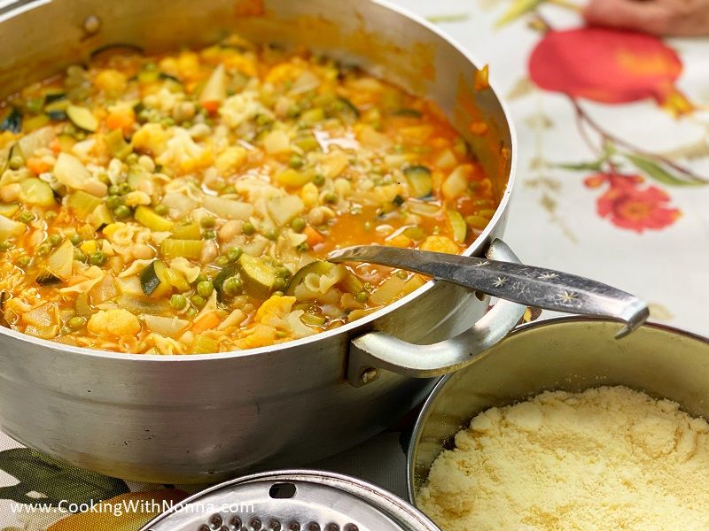 Nonna's Classic Minestrone Soup