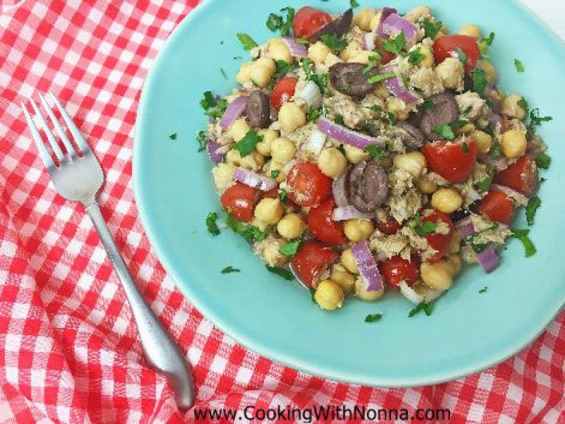 Italian Tuna and Chickpeas Salad