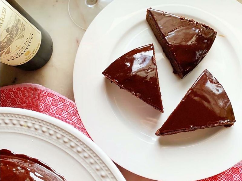  Red Wine Chocolate Cake