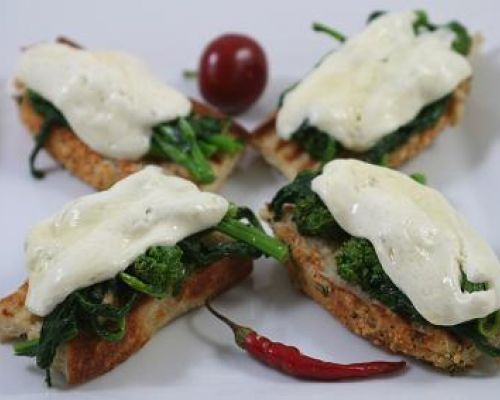 Bruschetta con Broccoli Rabe